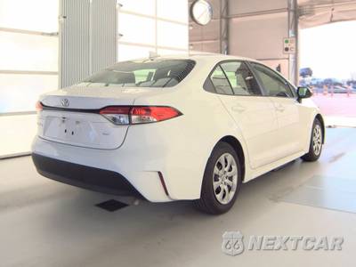 2025 Toyota Corolla LE Sedan - zdjęcie 4 z 34 - miniatura