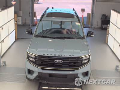 2025 Ford Expedition MAX Platinum - zdjęcie 2 z 32 - miniatura