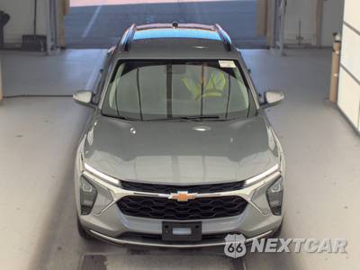 2025 Chevrolet Trax LT - zdjęcie 2 z 23 - miniatura