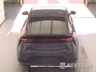 2025 Toyota Prius LE - zdjęcie 5 z 42 - miniatura
