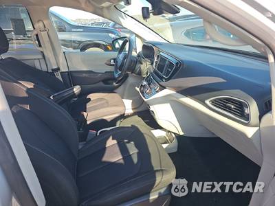 2024 Chrysler Voyager LX 121.6" WB - zdjęcie 8 z 33 - miniatura