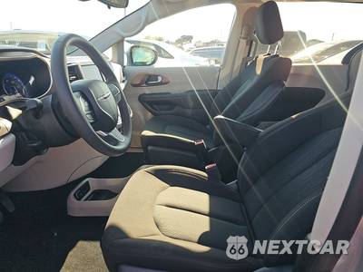 2024 Chrysler Voyager LX 121.6" WB - zdjęcie 7 z 33 - miniatura