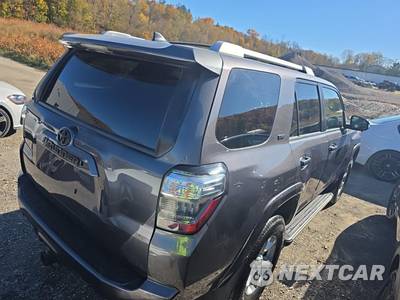 2018 Toyota 4Runner SR5 Premium - zdjęcie 4 z 21 - miniatura