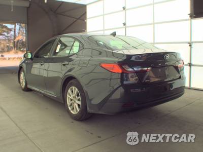 2025 Toyota Camry LE - zdjęcie 6 z 32 - miniatura