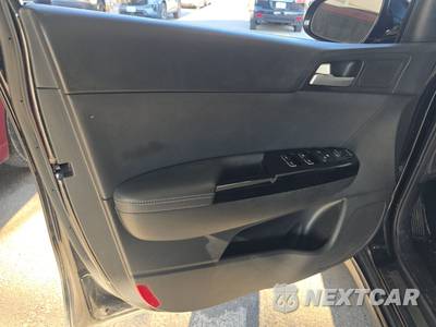 2021 Kia Sportage S - zdjęcie 9 z 39 - miniatura