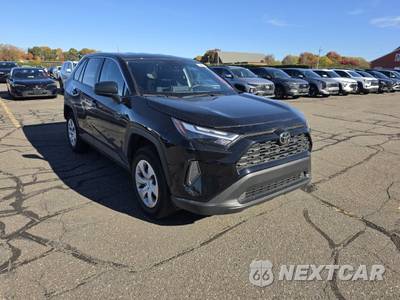 2025 Toyota RAV4 LE - zdjęcie 9 z 25 - miniatura