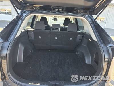 2025 Toyota RAV4 LE - zdjęcie 19 z 25 - miniatura