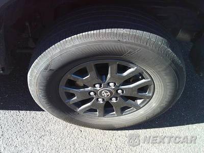 2025 Toyota 4Runner SR5 - zdjęcie 16 z 27 - miniatura