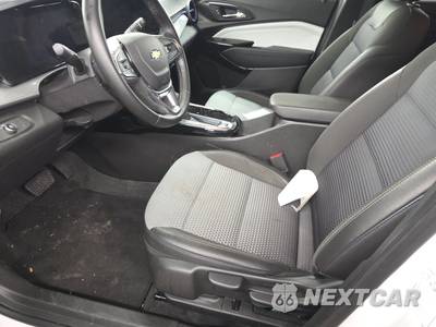 2025 Chevrolet Trax LT - zdjęcie 7 z 29 - miniatura