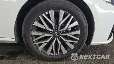 2025 Nissan Altima SV - zdjęcie 22 z 30 - miniatura