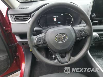 2025 Toyota RAV4 LE - zdjęcie 10 z 27 - miniatura