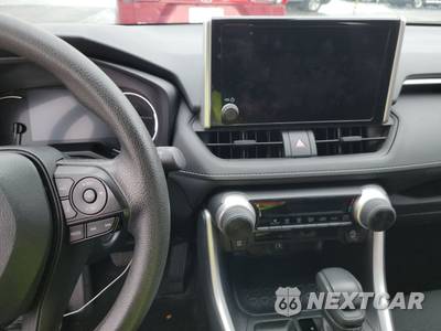 2025 Toyota RAV4 LE - zdjęcie 11 z 28 - miniatura