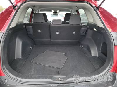 2025 Toyota RAV4 LE - zdjęcie 16 z 27 - miniatura