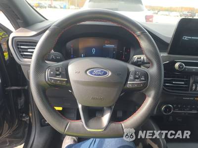 2025 Ford Escape ST-Line - zdjęcie 10 z 23 - miniatura