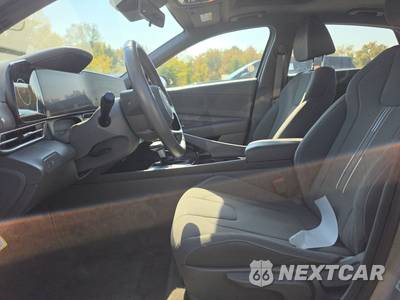 2025 Hyundai Elantra SEL Convenience - zdjęcie 7 z 35 - miniatura