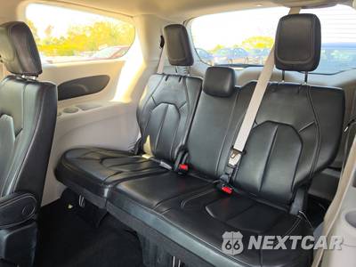 2023 Chrysler Pacifica Touring L 121.6" WB - zdjęcie 14 z 33 - miniatura