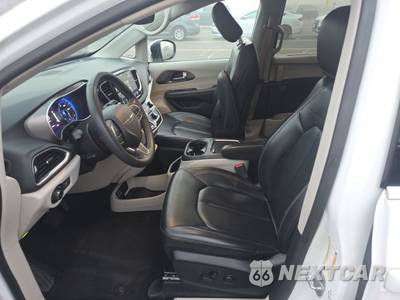 2023 Chrysler Pacifica Touring L 121.6" WB - zdjęcie 7 z 24 - miniatura