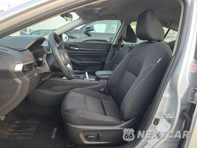2025 Nissan Altima SV - zdjęcie 7 z 20 - miniatura