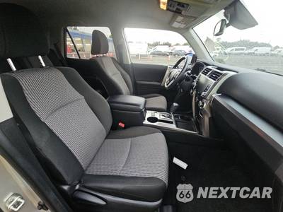 2022 Toyota 4Runner SR5 - zdjęcie 8 z 21 - miniatura