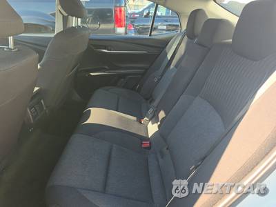 2025 Toyota Camry LE - zdjęcie 13 z 30 - miniatura