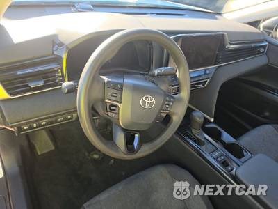 2025 Toyota Camry LE - zdjęcie 11 z 30 - miniatura