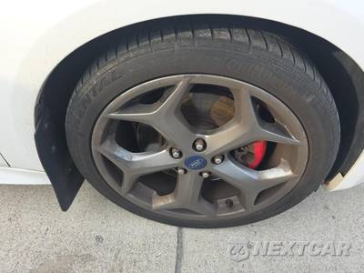 2014 Ford Focus ST Hatchback - zdjęcie 9 z 22 - miniatura