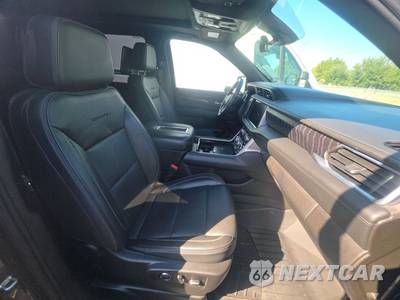 2021 GMC Yukon Denali 5SA - zdjęcie 8 z 23 - miniatura