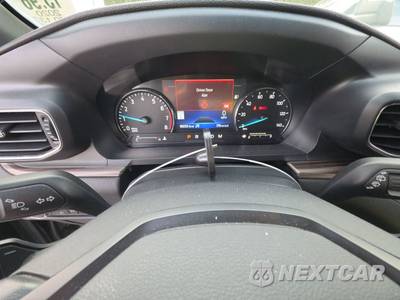 2020 Ford Explorer Limited - zdjęcie 12 z 21 - miniatura