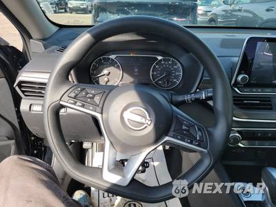 2025 Nissan Altima SV - zdjęcie 10 z 32 - miniatura