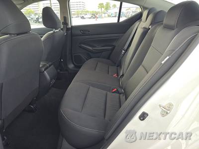 2025 Nissan Altima SV - zdjęcie 13 z 20 - miniatura