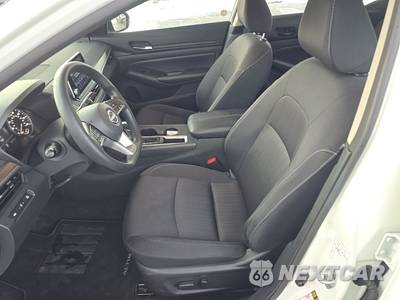 2025 Nissan Altima SV - zdjęcie 7 z 20 - miniatura