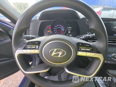 2022 Hyundai Elantra SEL - zdjęcie 10 z 22 - miniatura