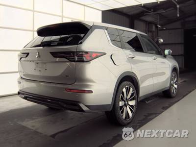 2025 Mitsubishi Outlander SE - zdjęcie 4 z 34 - miniatura