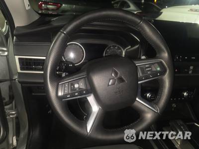 2025 Mitsubishi Outlander SE - zdjęcie 10 z 34 - miniatura