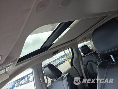 2023 Chrysler Pacifica Limited 121.6" WB - zdjęcie 19 z 28 - miniatura