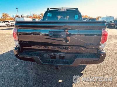 2018 Toyota Tacoma TRD Pro Crew Cab Medium Bed - zdjęcie 6 z 20 - miniatura