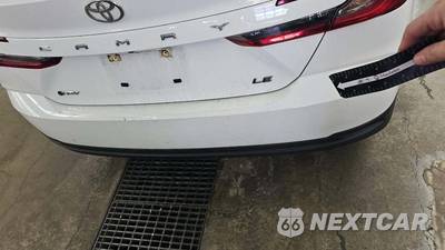 2025 Toyota Camry LE - zdjęcie 26 z 33 - miniatura
