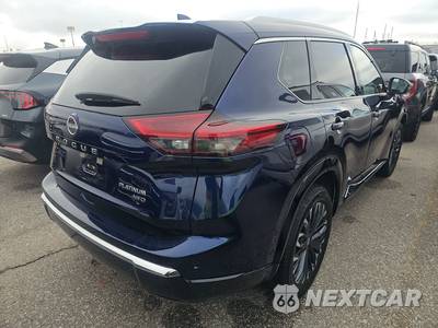 2026 Nissan Rogue Platinum - zdjęcie 4 z 21 - miniatura