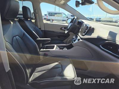 2023 Chrysler Pacifica Limited 121.6" WB - zdjęcie 8 z 32 - miniatura