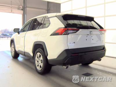 2025 Toyota RAV4 LE - zdjęcie 6 z 26 - miniatura