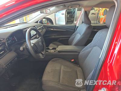 2025 Toyota Camry LE - zdjęcie 7 z 48 - miniatura