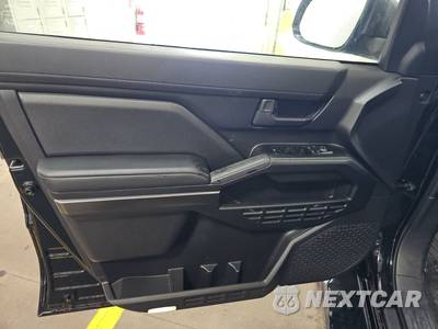 2025 Toyota 4Runner SR5 - zdjęcie 9 z 28 - miniatura