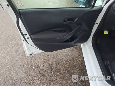 2025 Toyota Corolla LE Sedan - zdjęcie 9 z 31 - miniatura