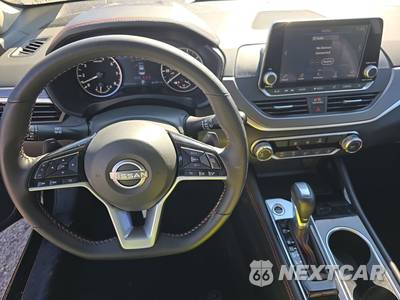 2025 Nissan Altima SR - zdjęcie 11 z 24 - miniatura