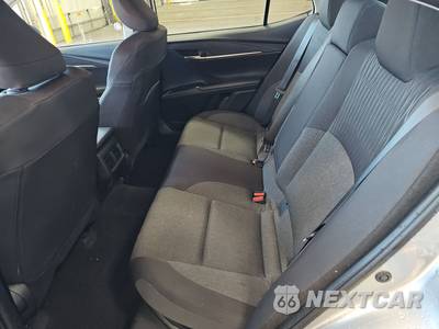 2026 Toyota Camry LE - zdjęcie 13 z 27 - miniatura