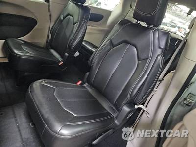 2024 Chrysler Pacifica Touring L 121.6" WB - zdjęcie 13 z 31 - miniatura