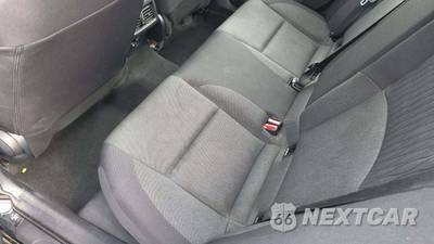 2025 Toyota Camry LE - zdjęcie 26 z 32 - miniatura