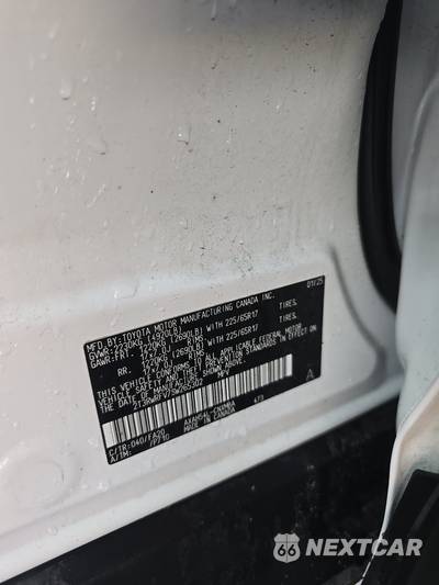 2025 Toyota RAV4 Hybrid XLE - zdjęcie 14 z 28 - miniatura