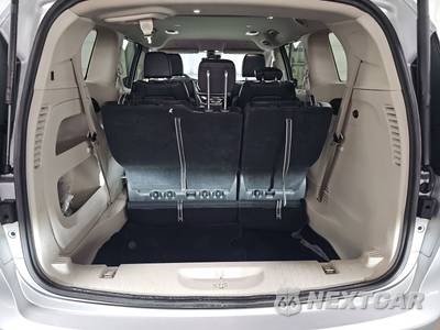 2024 Chrysler Pacifica Touring L 121.6" WB - zdjęcie 17 z 31 - miniatura