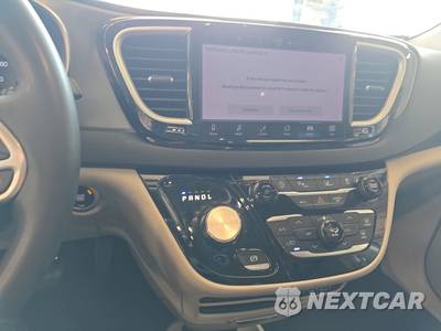 2023 Chrysler Pacifica Touring L 121.6" WB - zdjęcie 11 z 33 - miniatura
